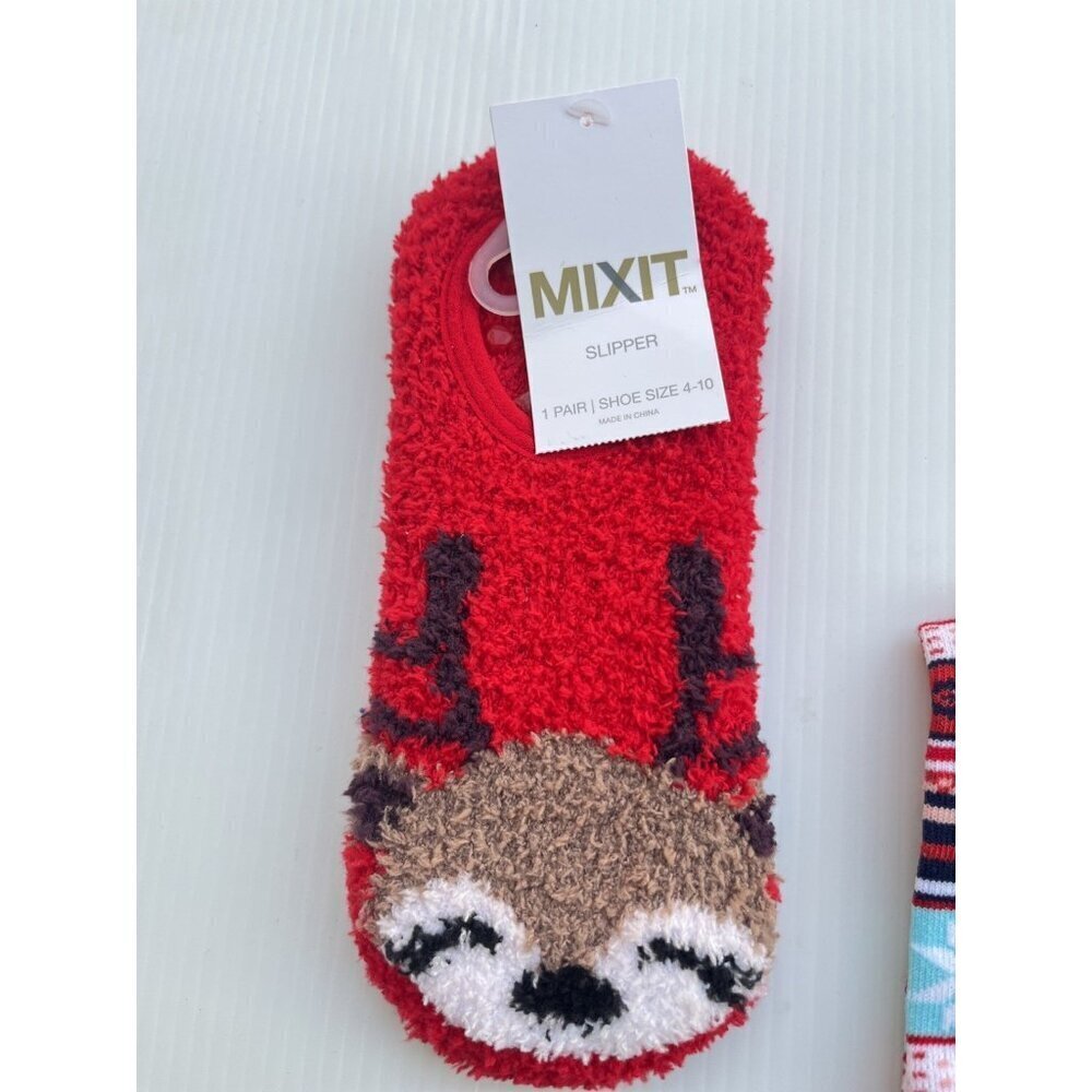 3 Mix it Pawsitive Red Holiday crew Socks and holiday slippers Shoe Size 4-10 - Picture 2 of 11